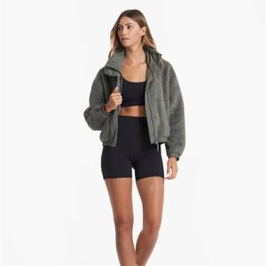 Vuori New Without Tags Cozy Sherpa Jacket size Small